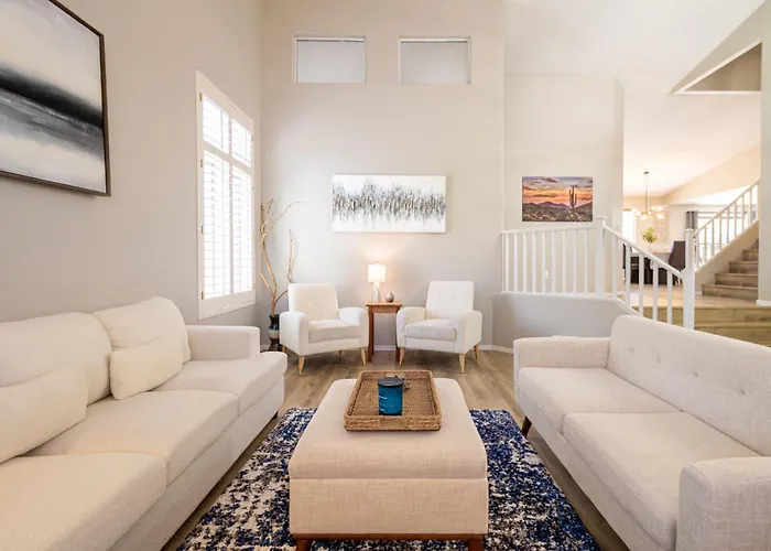 Desert Oasis 4bd 3ba, Lux Pool In Mesa, Az Holiday home Mesa