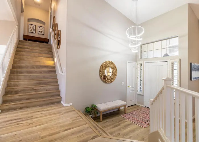 Desert Oasis 4bd 3ba, Lux Pool In Mesa, Az