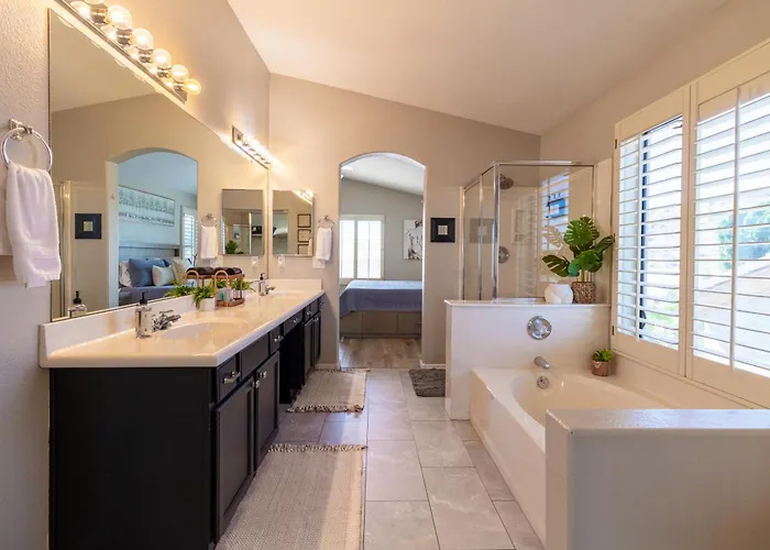 Holiday home Desert Oasis 4bd 3ba, Lux Pool In Mesa, Az