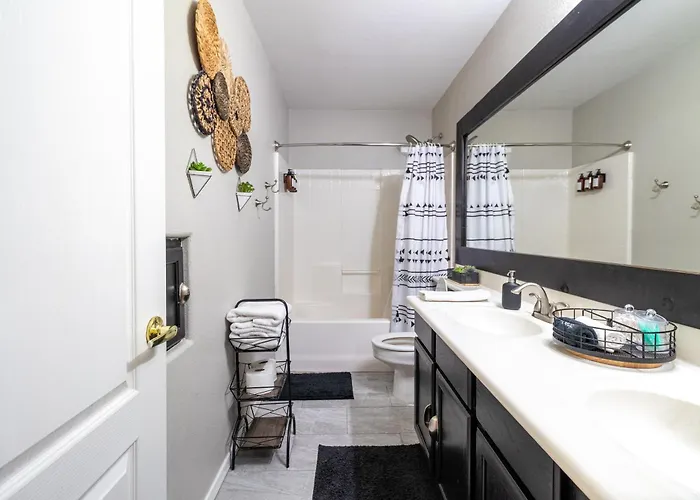 Holiday home Desert Oasis 4bd 3ba, Lux Pool In Mesa, Az