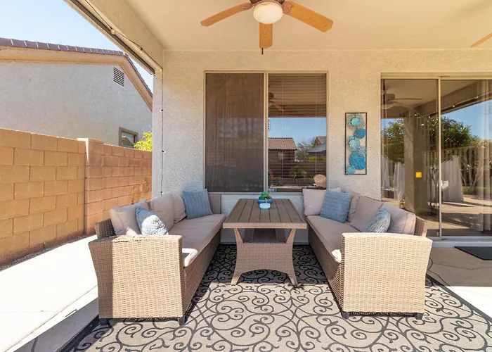 Desert Oasis 4bd 3ba, Lux Pool In Mesa, Az Holiday home