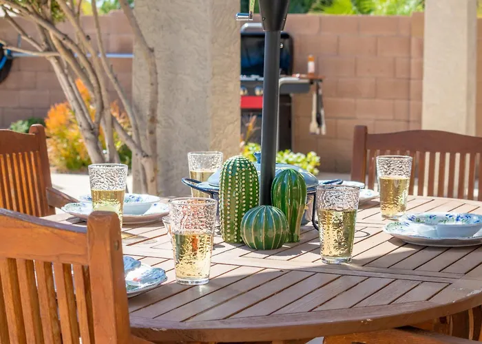 Desert Oasis 4bd 3ba, Lux Pool In Mesa, Az