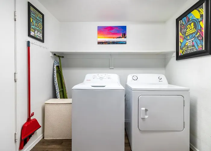 Desert Oasis 4bd 3ba, Lux Pool In Mesa, Az Mesa